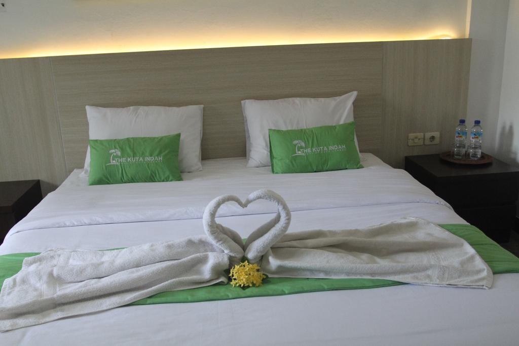 Kuta Indah Hotel Экстерьер фото