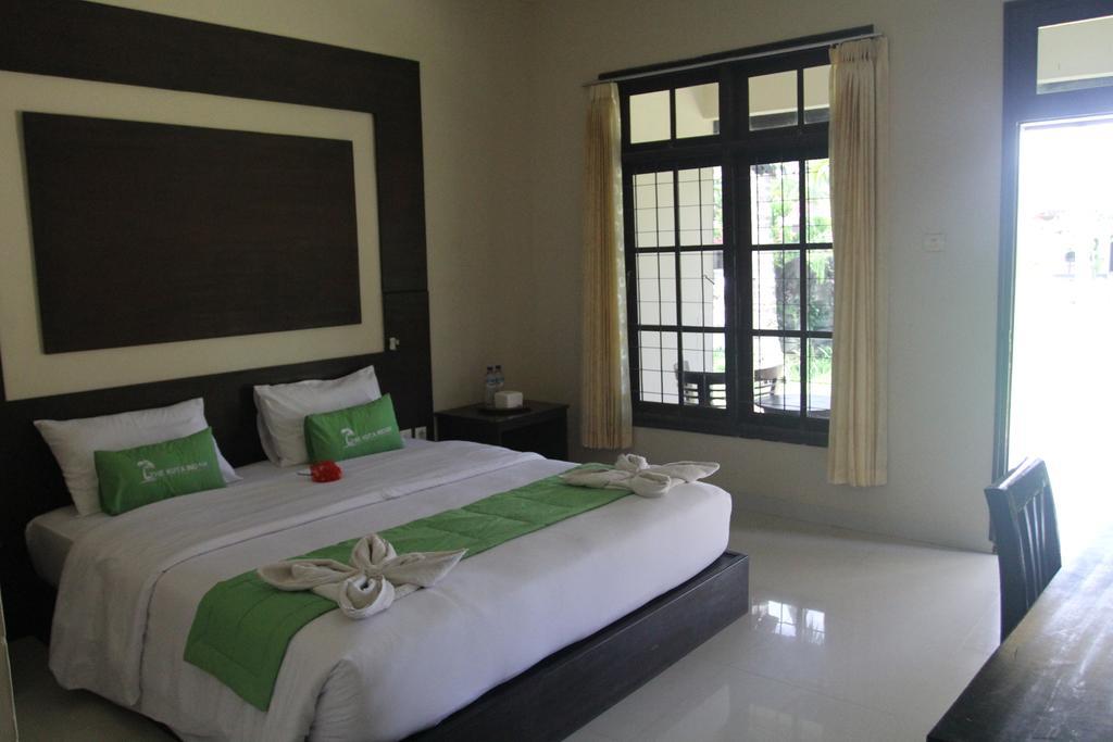 Kuta Indah Hotel Экстерьер фото