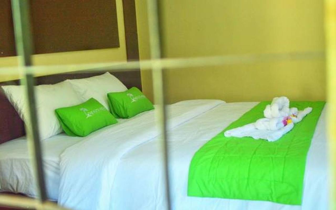 Kuta Indah Hotel Экстерьер фото
