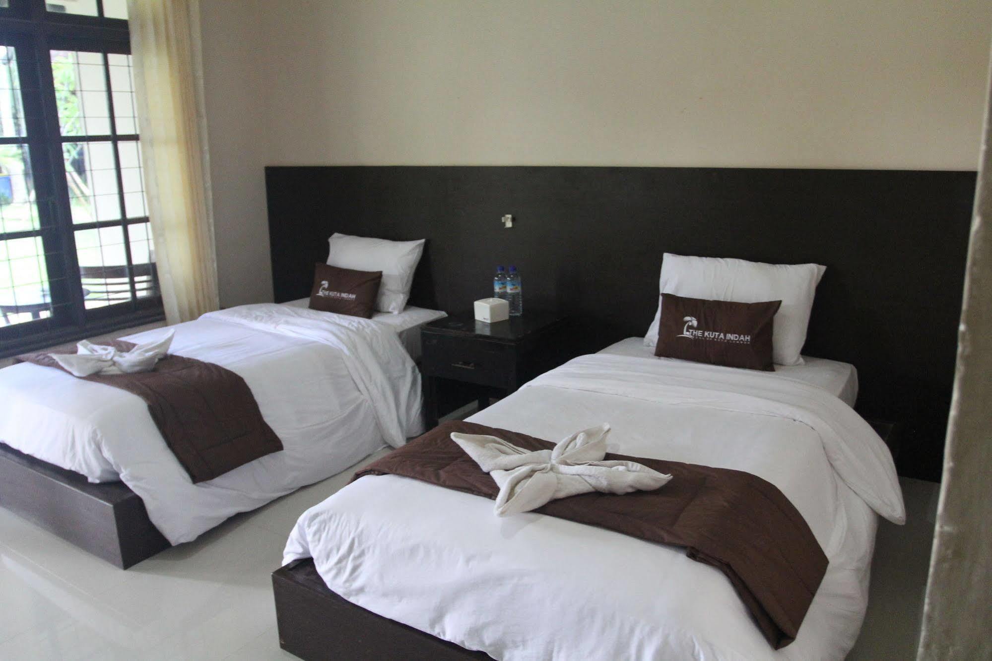Kuta Indah Hotel Экстерьер фото