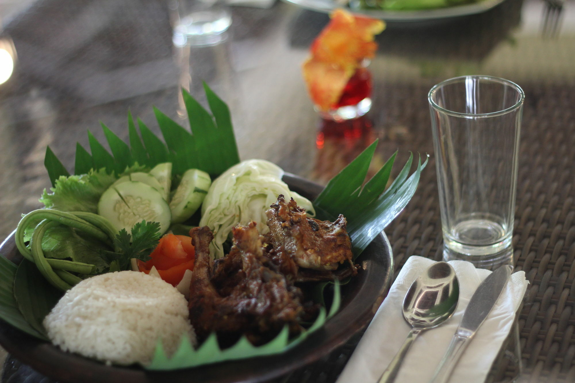 Kuta Indah Hotel Экстерьер фото