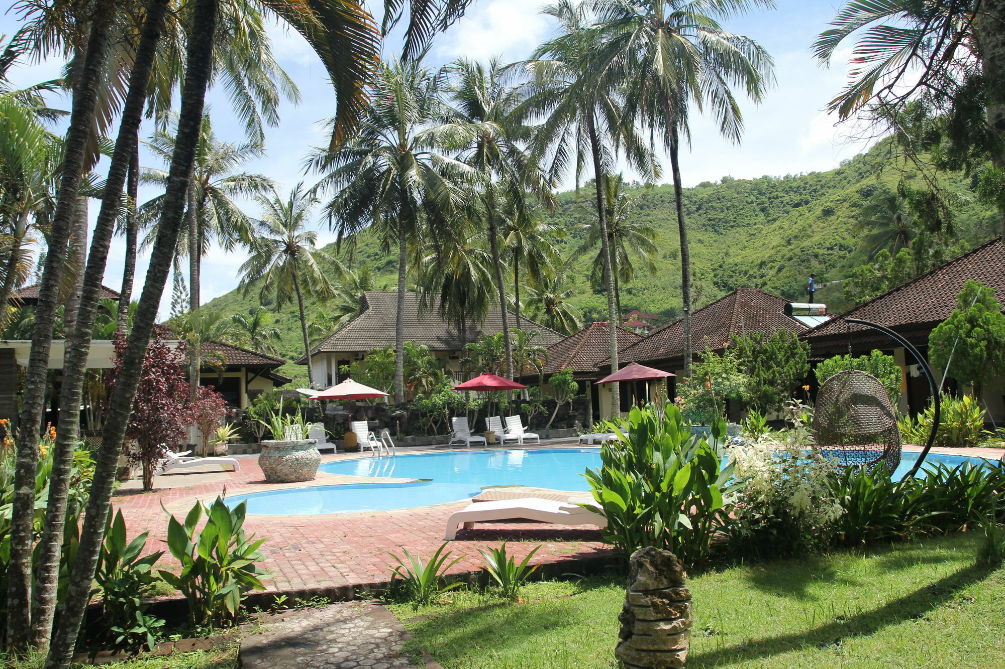 Kuta Indah Hotel Экстерьер фото